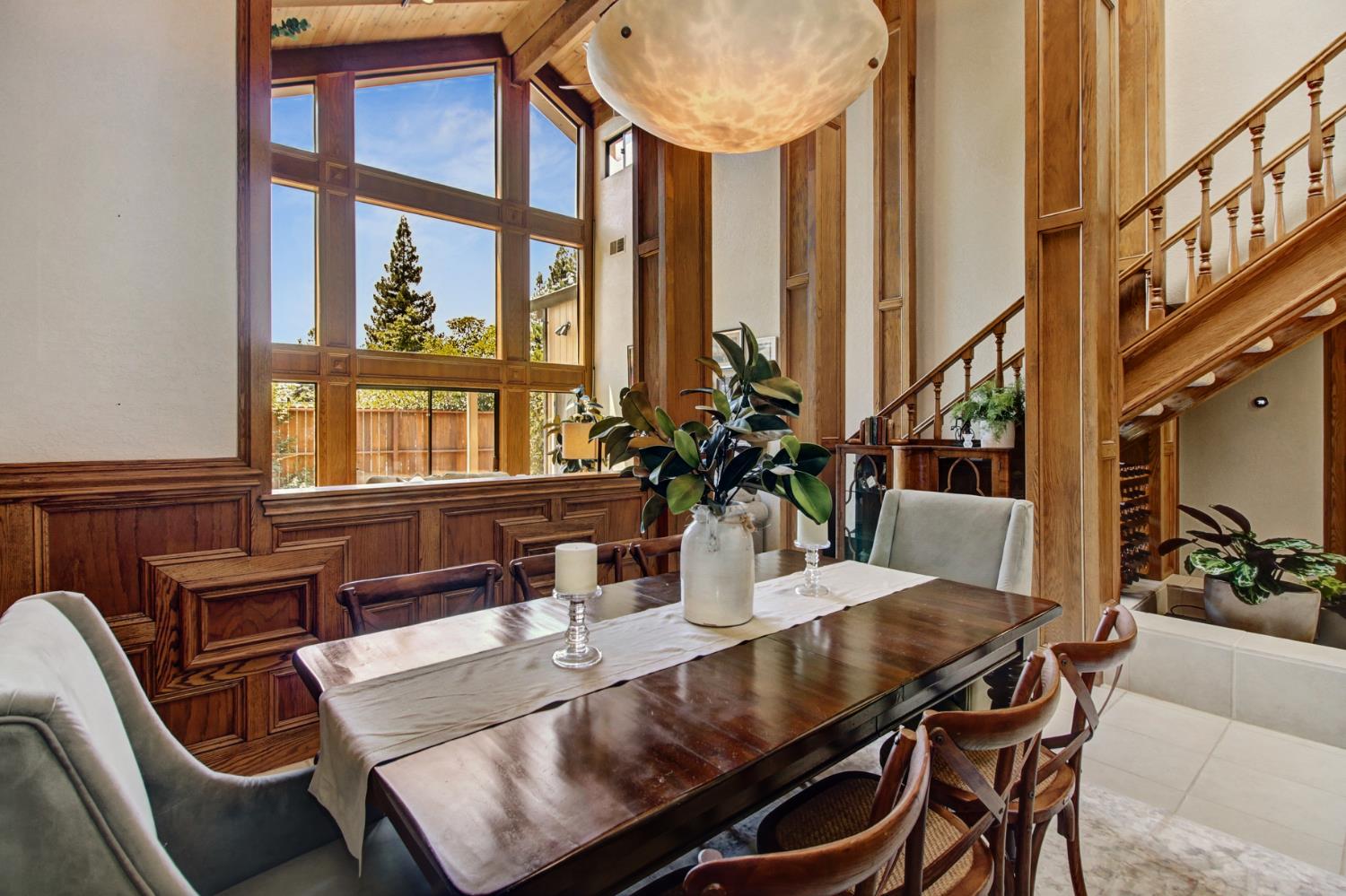 7916 Laurelridge Court
