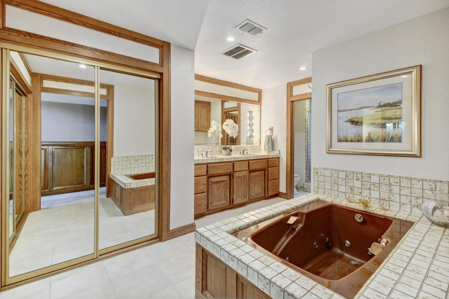7916 Laurelridge Court