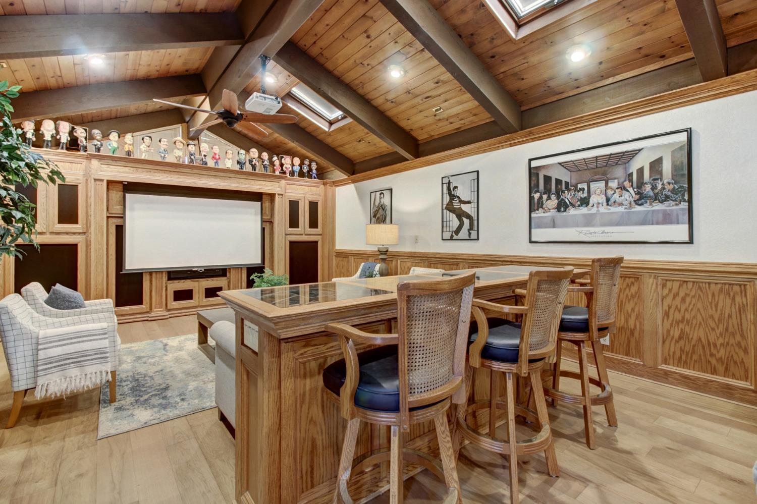 7916 Laurelridge Court