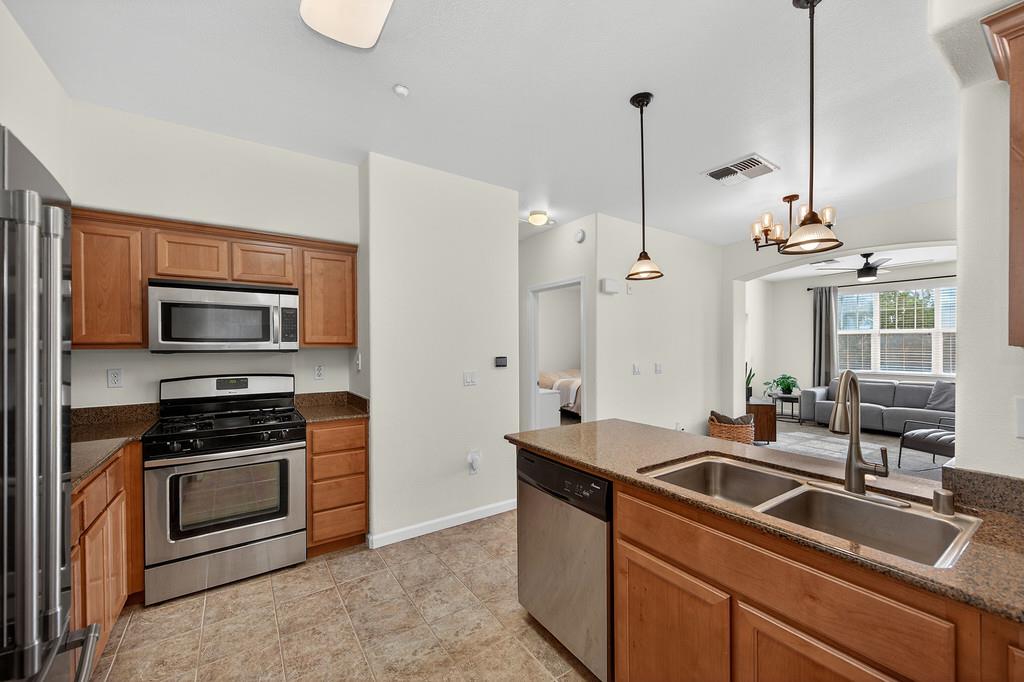 9567 Coney Island Cir