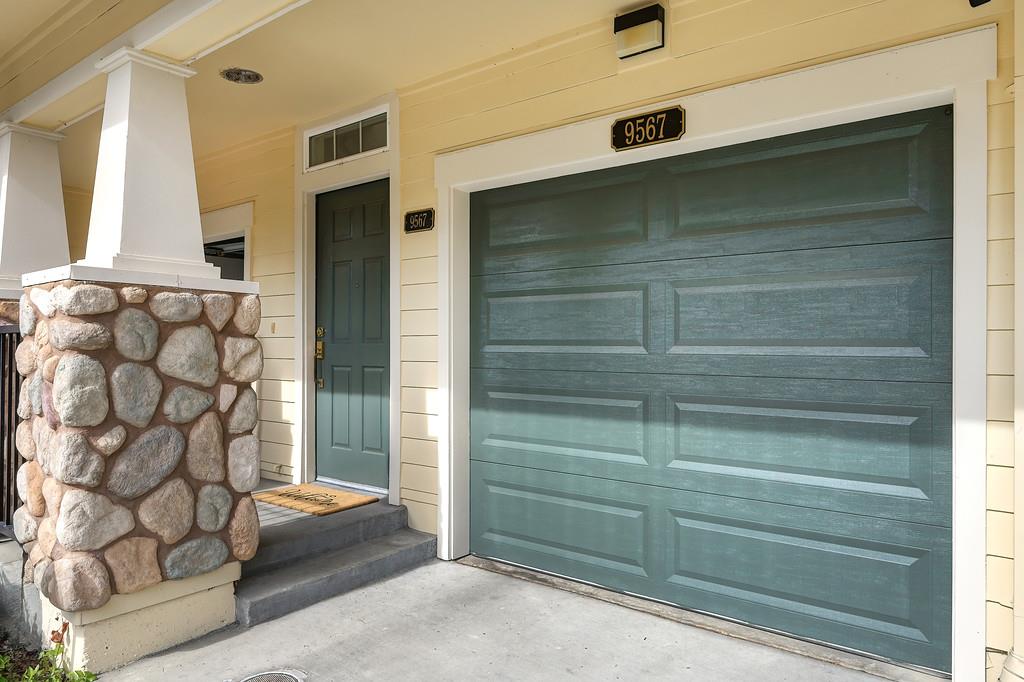 9567 Coney Island Cir