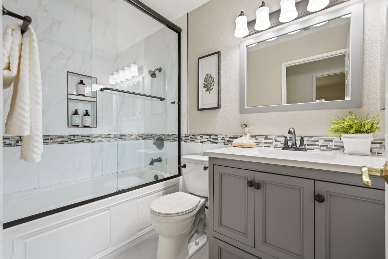 602 Oakborough Avenue