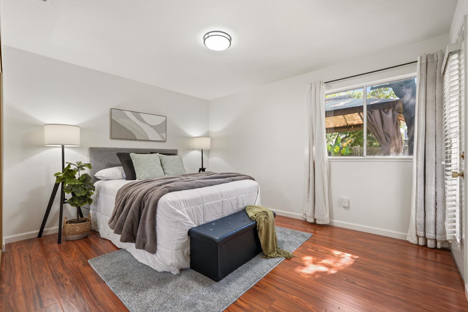 602 Oakborough Avenue