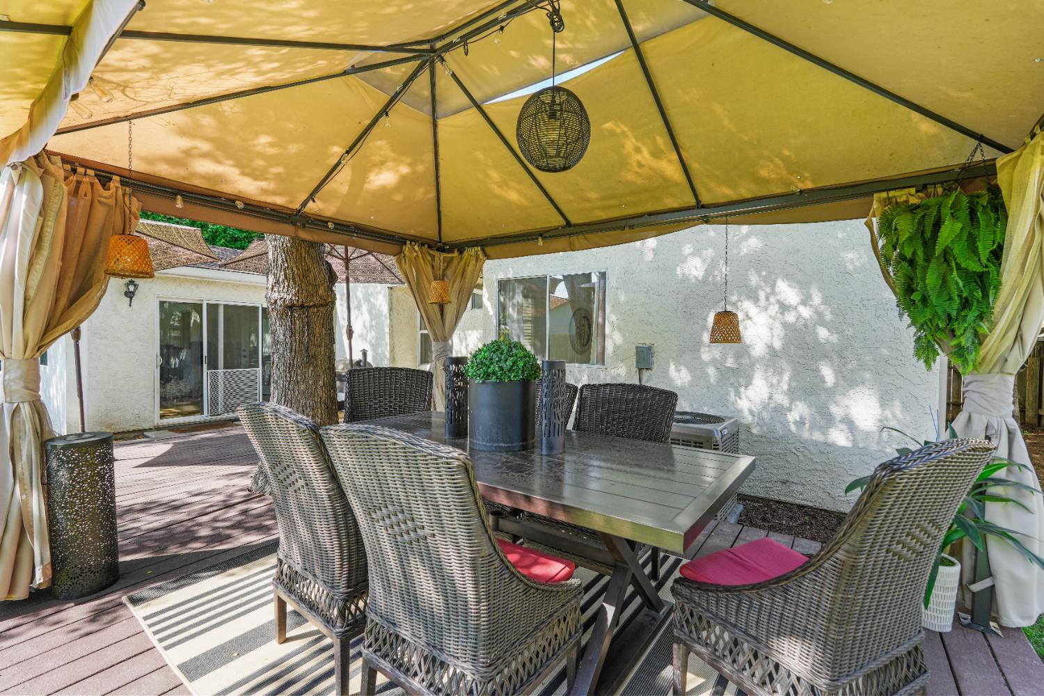 602 Oakborough Avenue