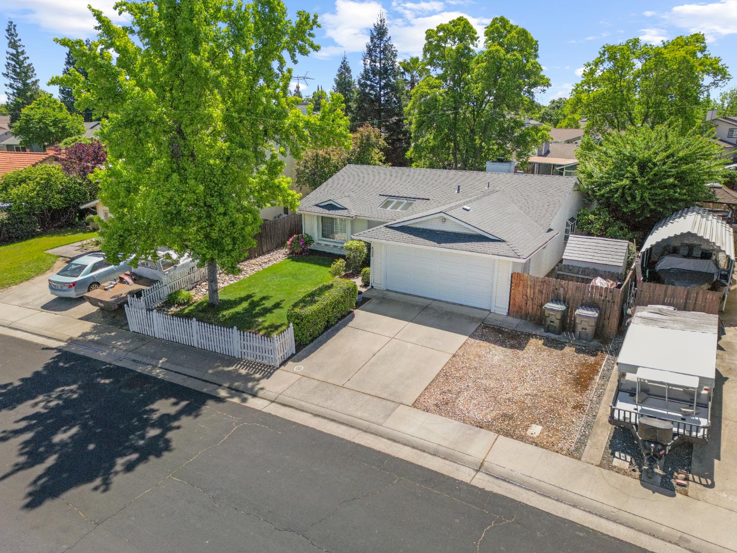 602 Oakborough Avenue