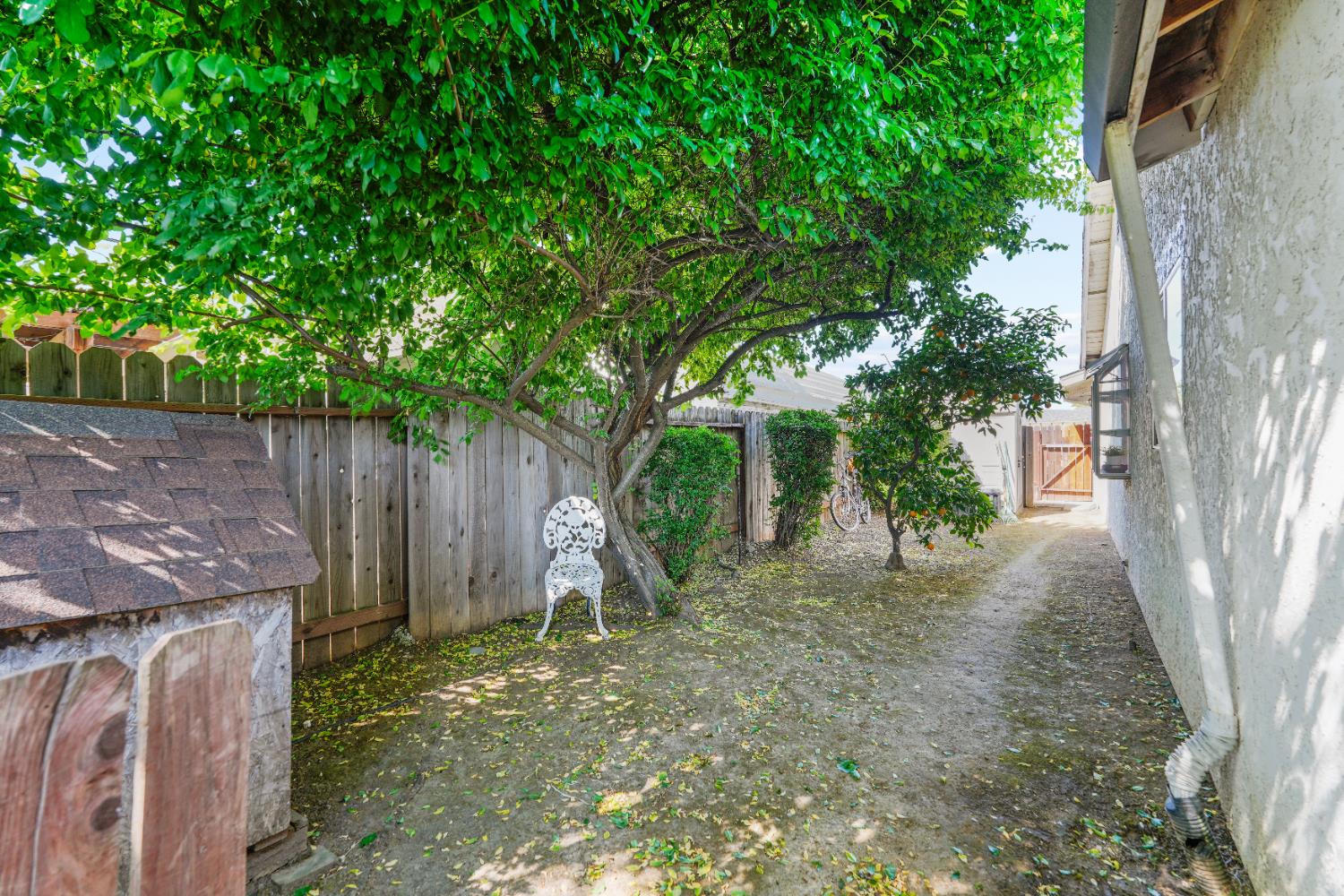 602 Oakborough Avenue