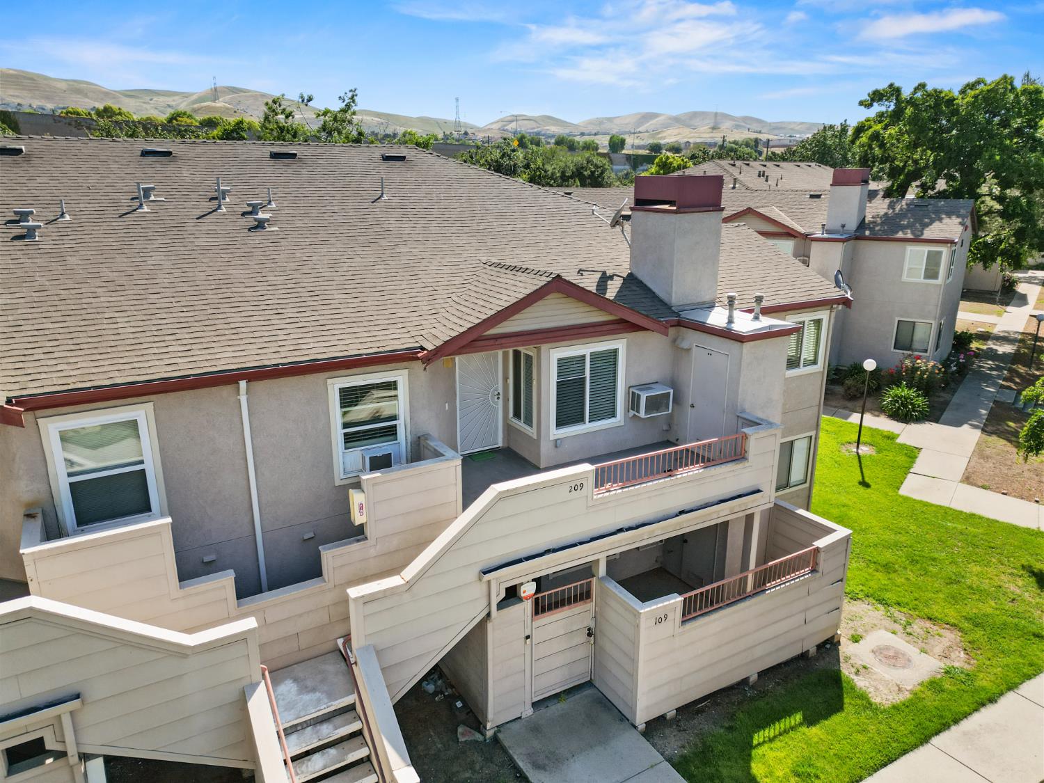 3 Lancaster Circle 209