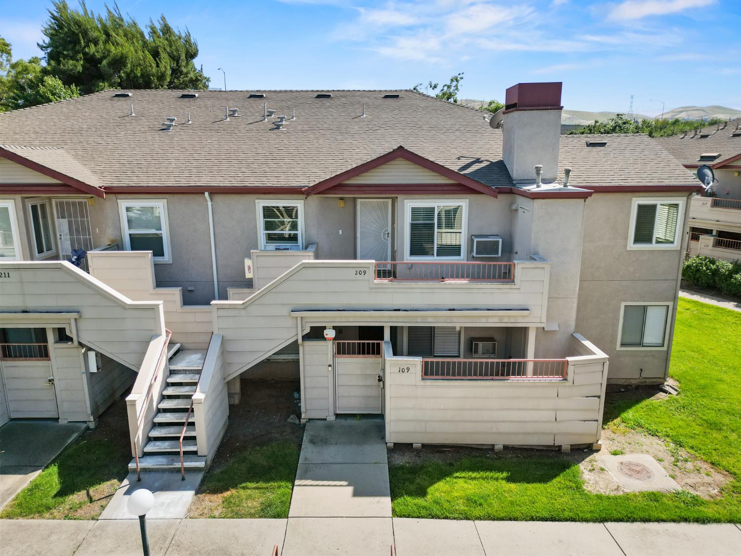 3 Lancaster Circle 209
