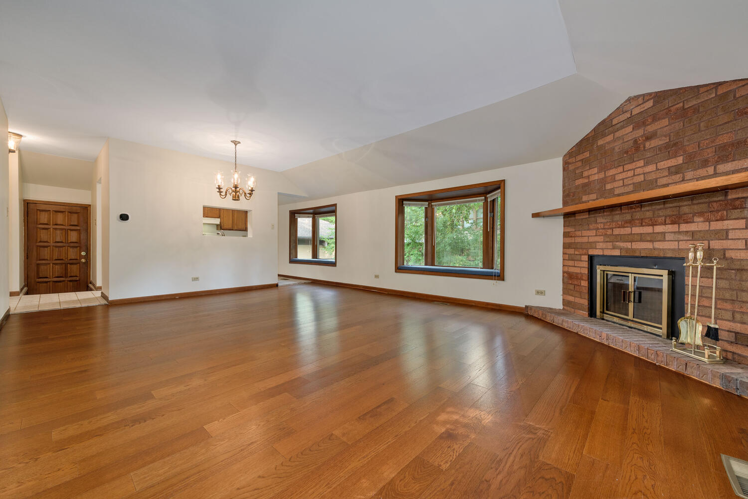 538 W Hawthorne Place Unit: CH