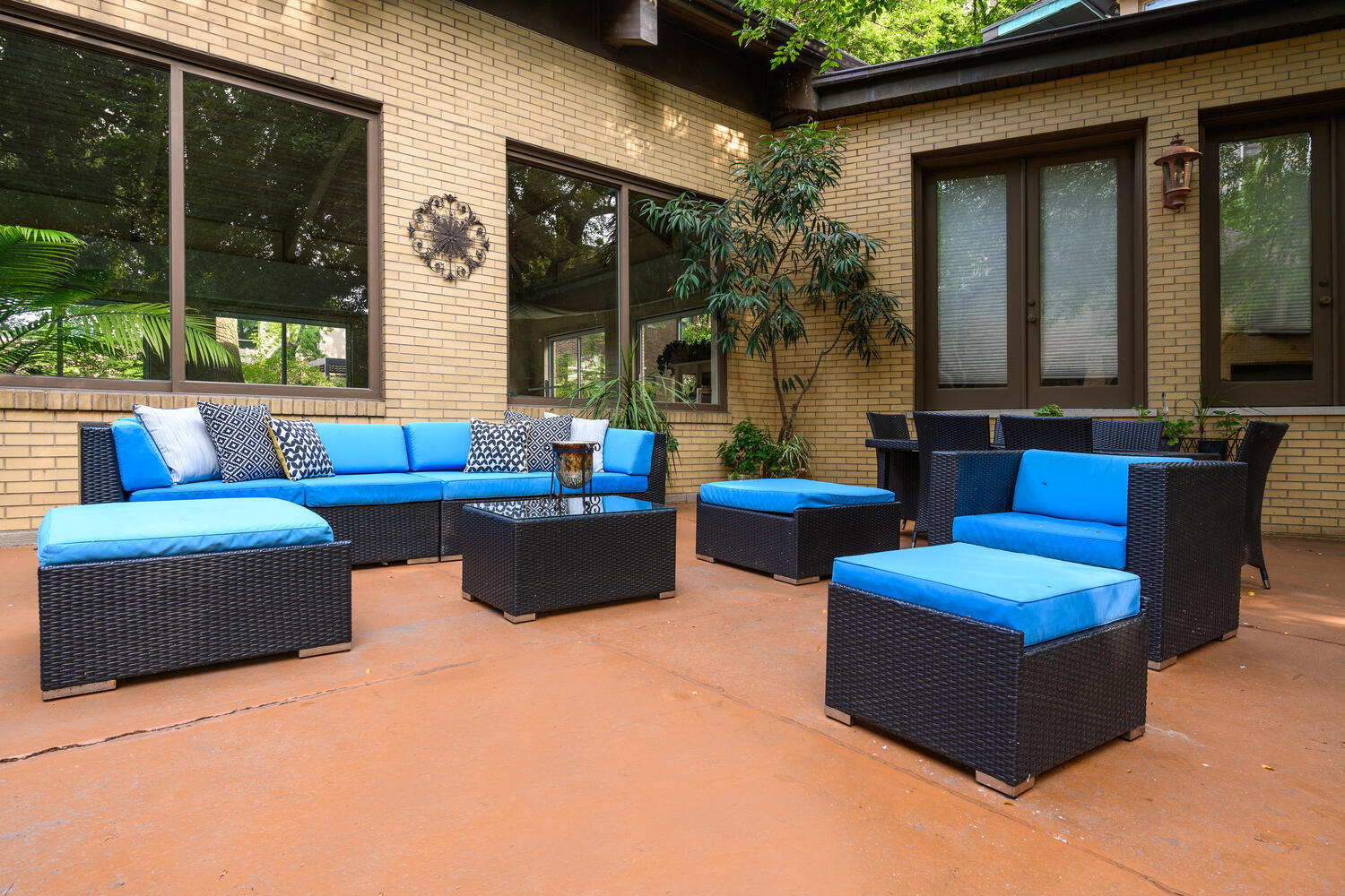 538 W Hawthorne Place Unit: CH
