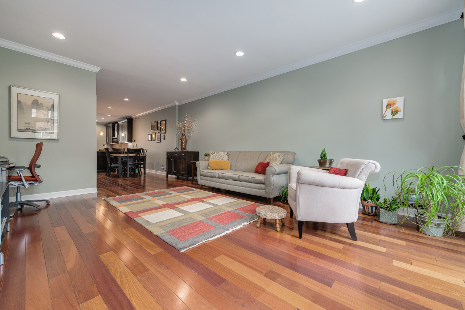1813 S Clark Street Unit: 5