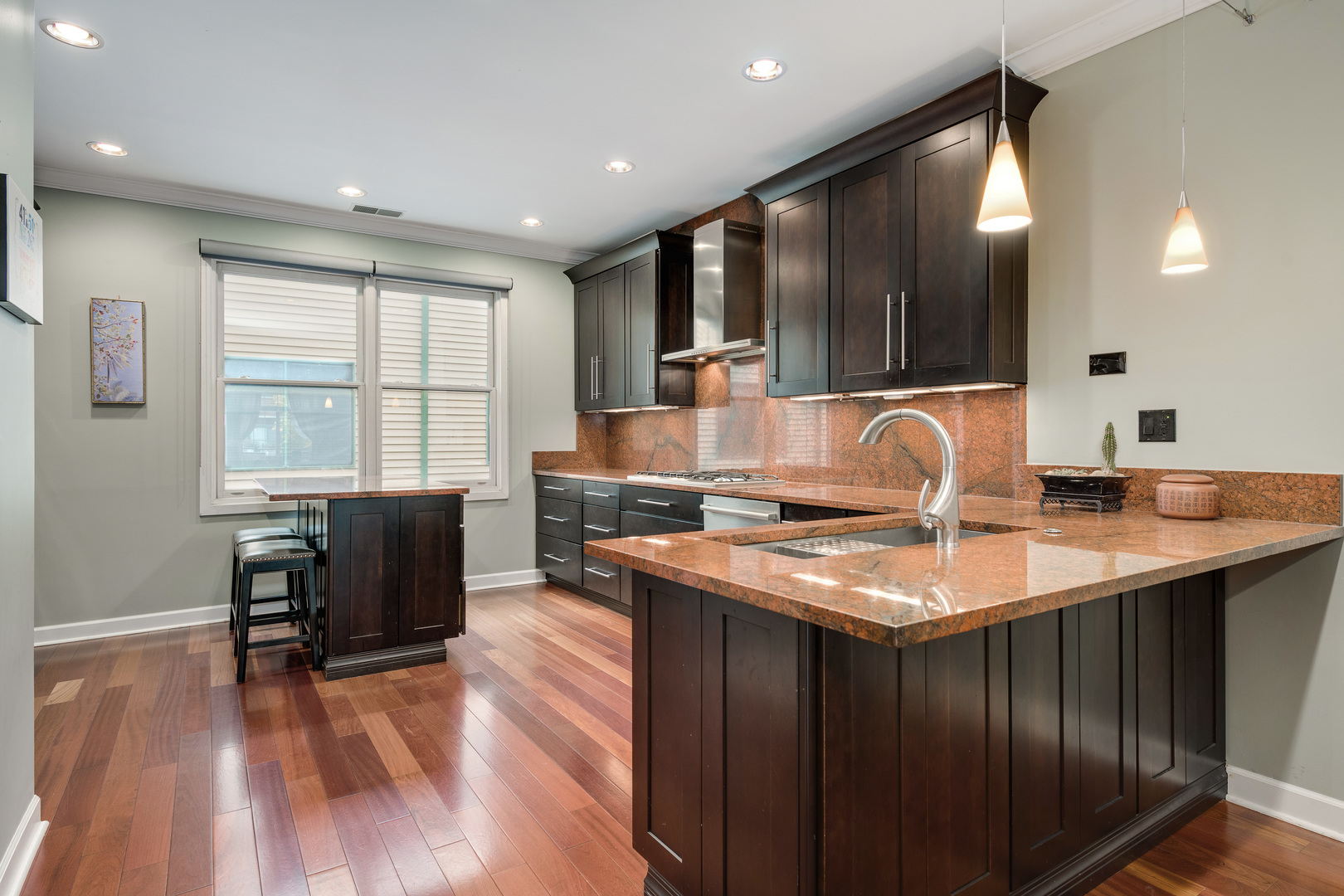 1813 S Clark Street Unit: 5