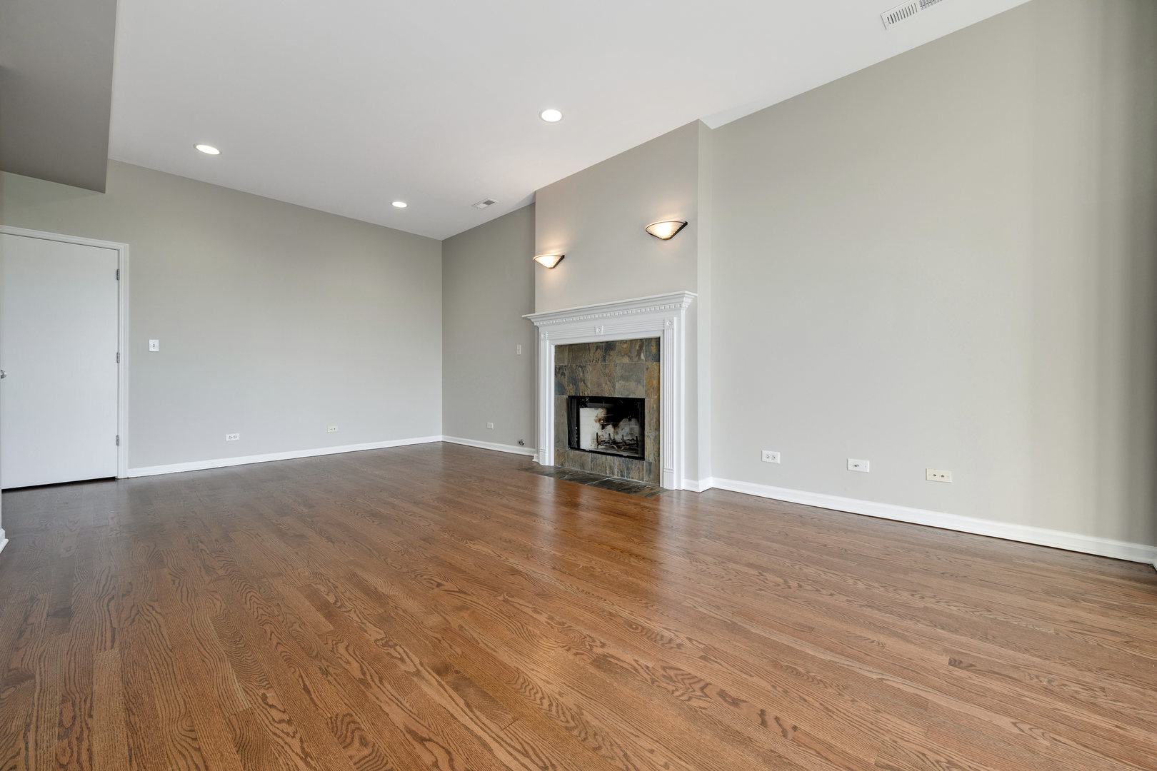 2212 W Monroe Street Unit: 4E