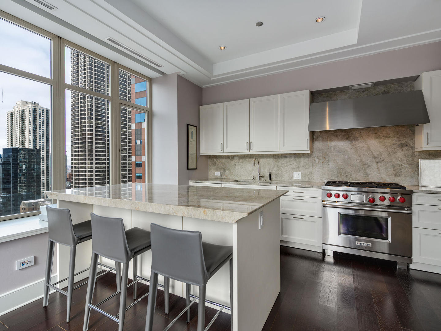 118 E Erie Street Unit: 24A