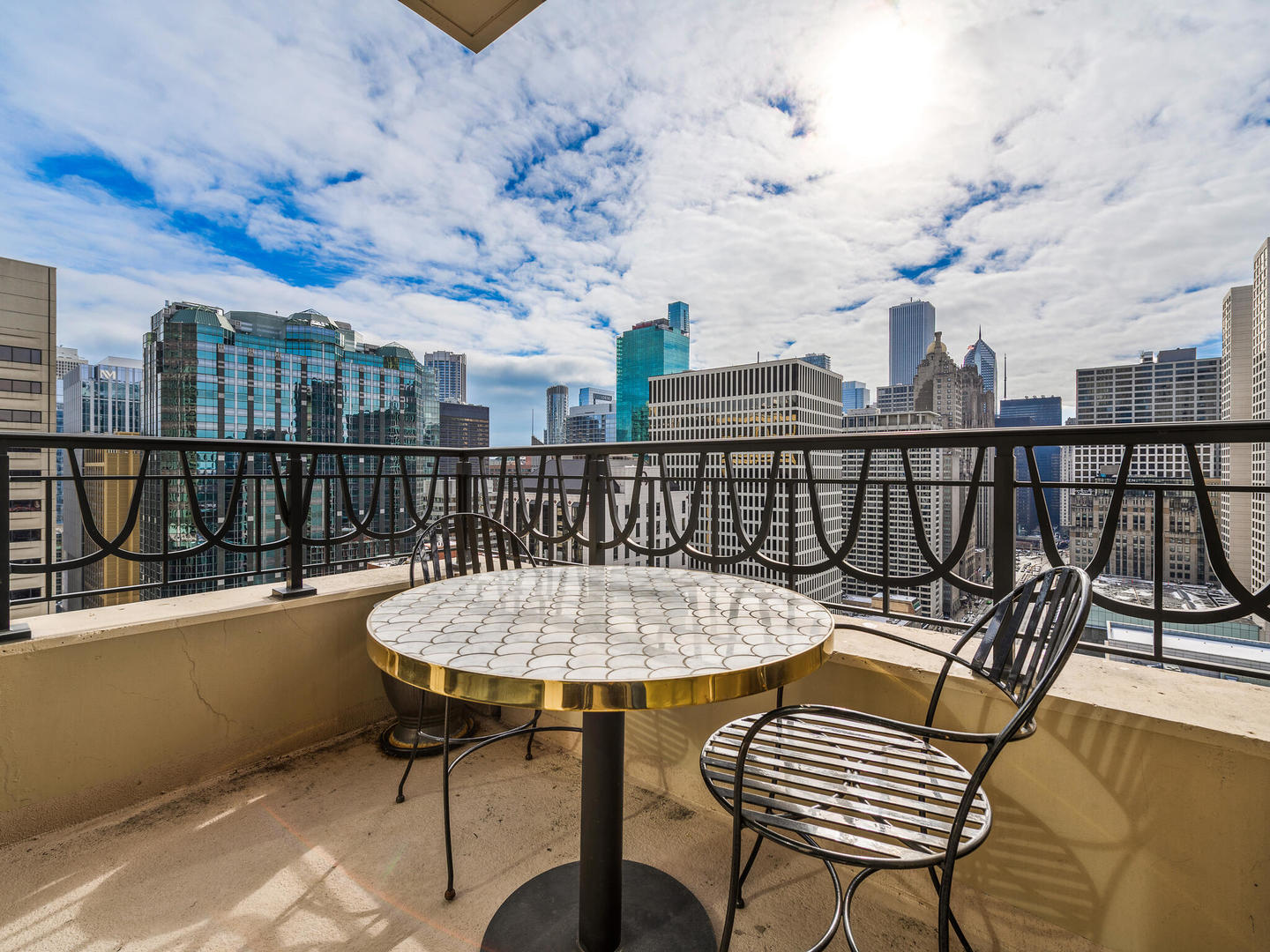 118 E Erie Street Unit: 24A