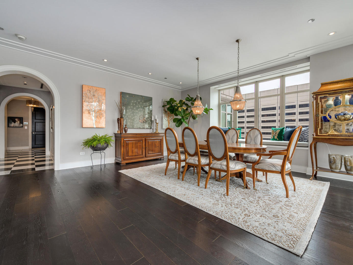 118 E Erie Street Unit: 24A
