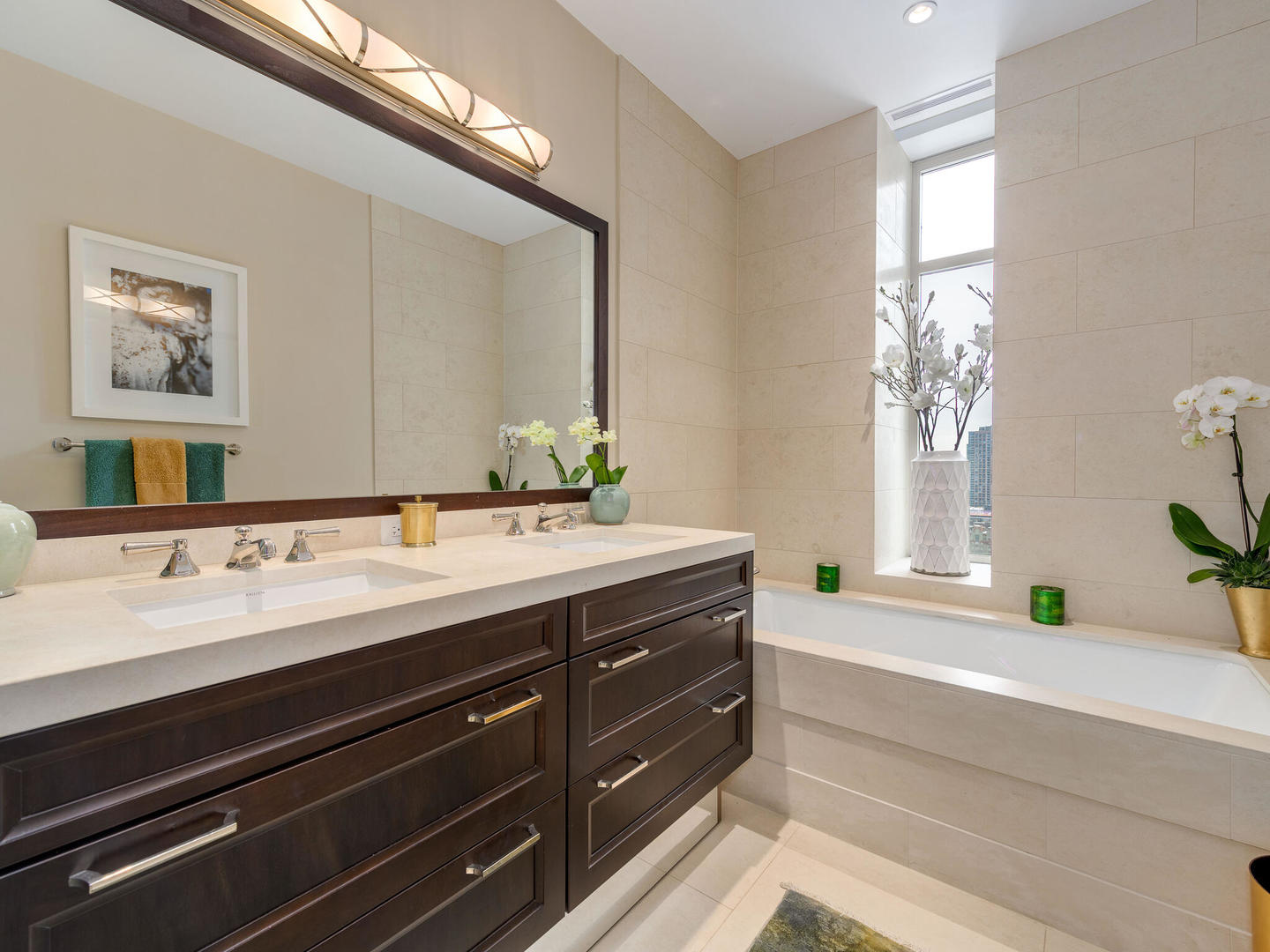 118 E Erie Street Unit: 24A