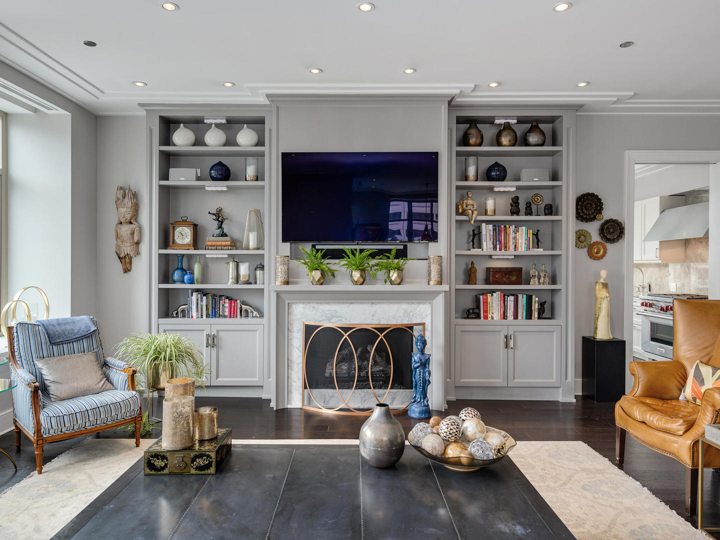 118 E Erie Street Unit: 24A