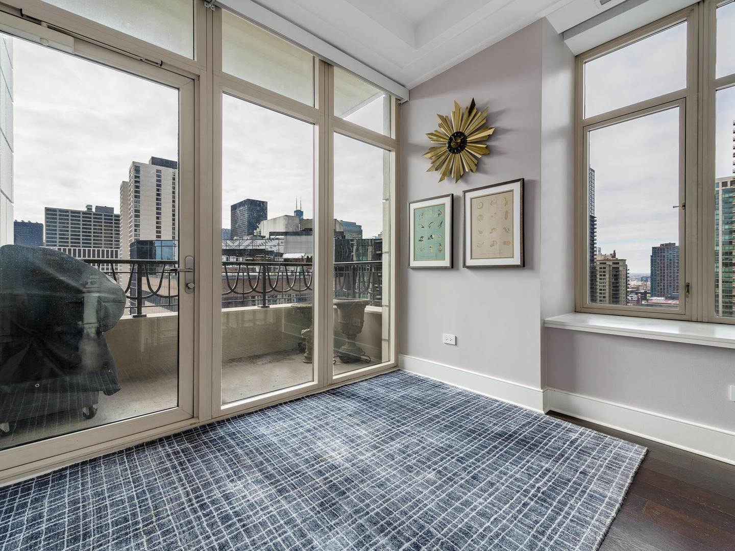 118 E Erie Street Unit: 24A