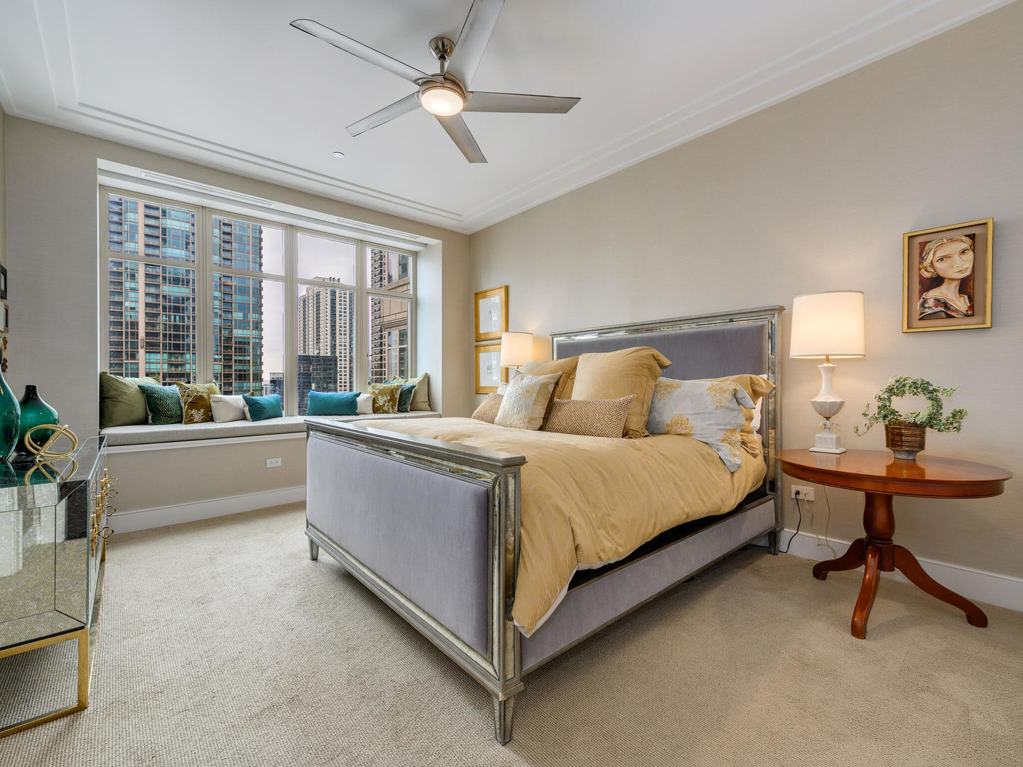 118 E Erie Street Unit: 24A