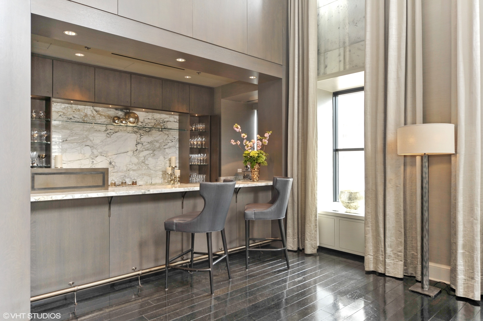 118 E Erie Street Unit: 24A