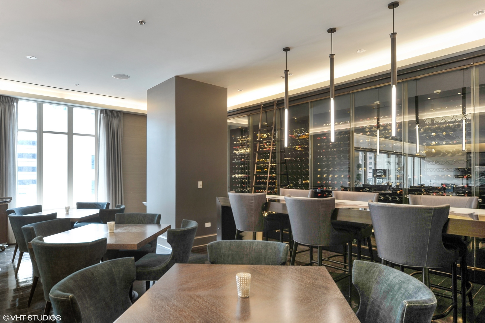 118 E Erie Street Unit: 24A