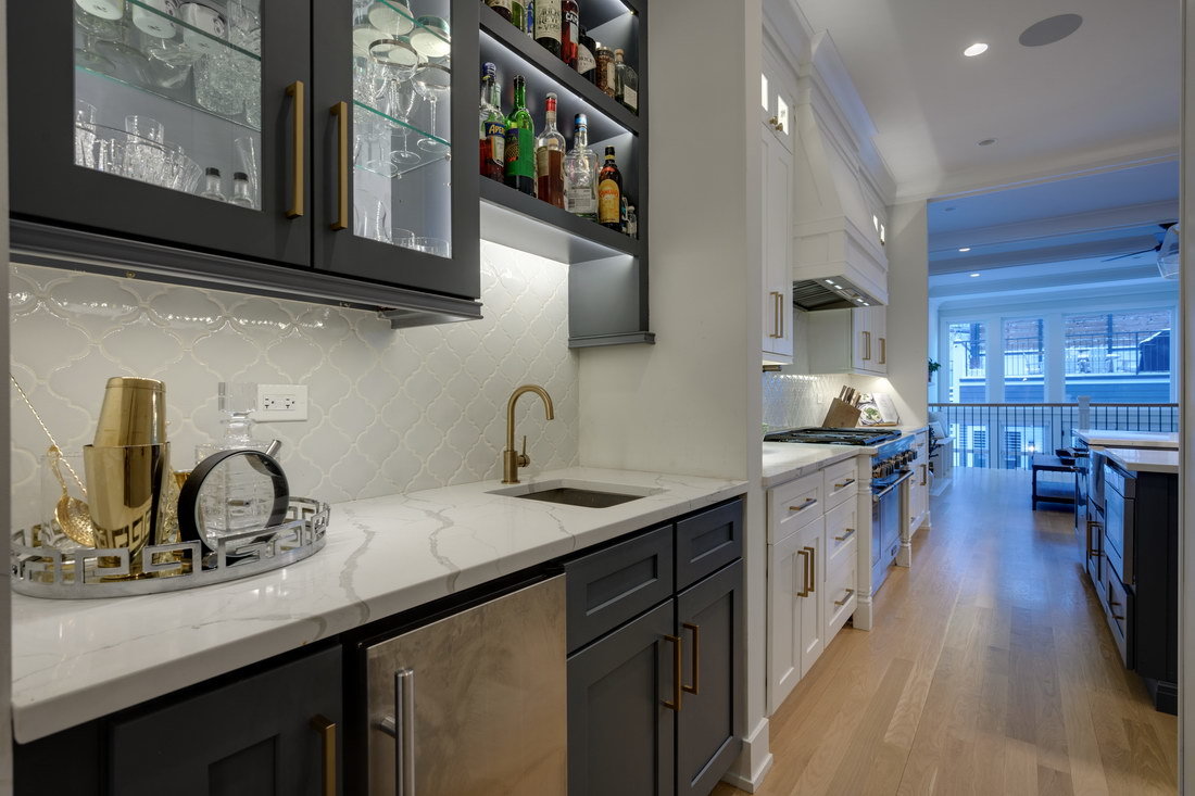2108 W Huron Street