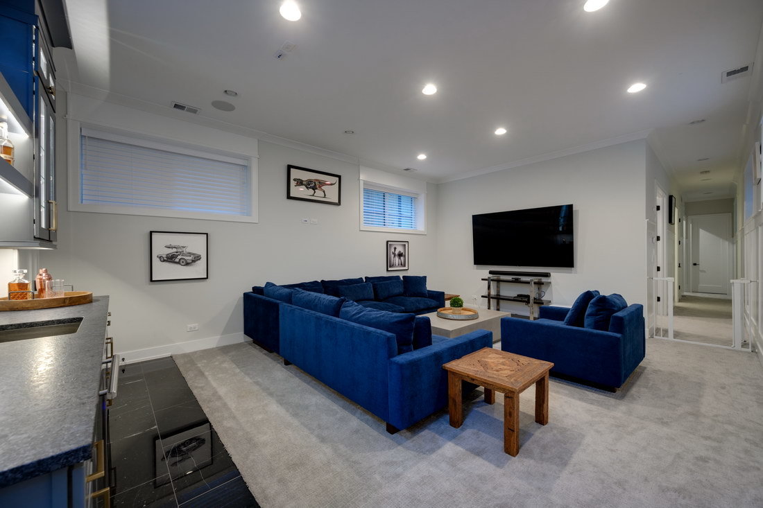 2108 W Huron Street