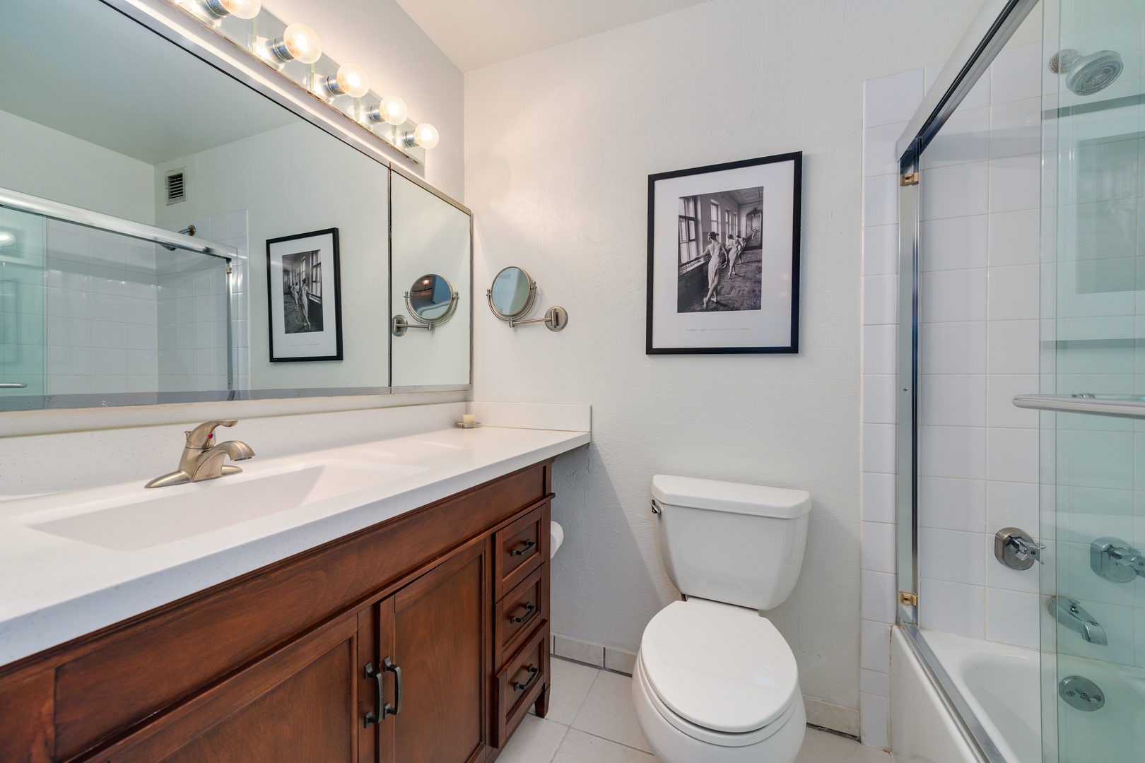1636 N WELLS Street Unit: 501-503