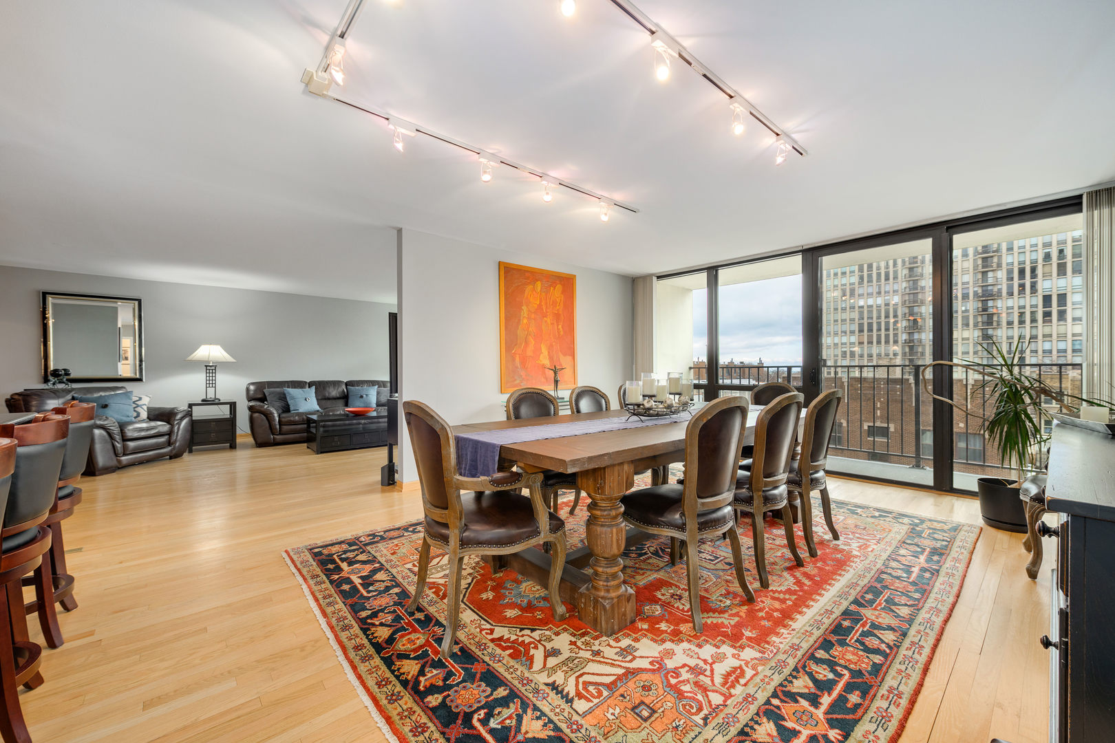 1636 N WELLS Street Unit: 501-503