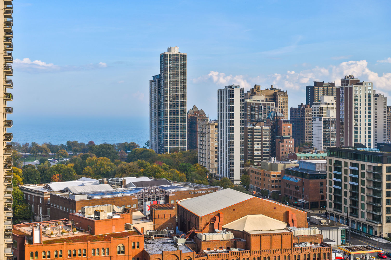 1636 N WELLS Street Unit: 501-503