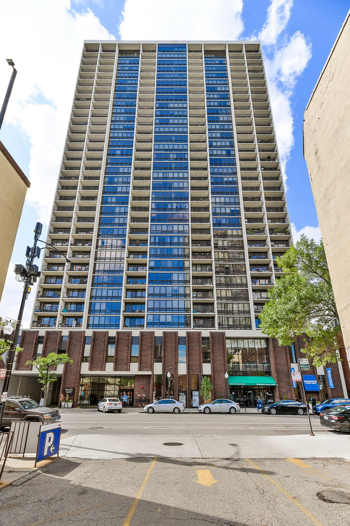 1636 N WELLS Street Unit: 501-503