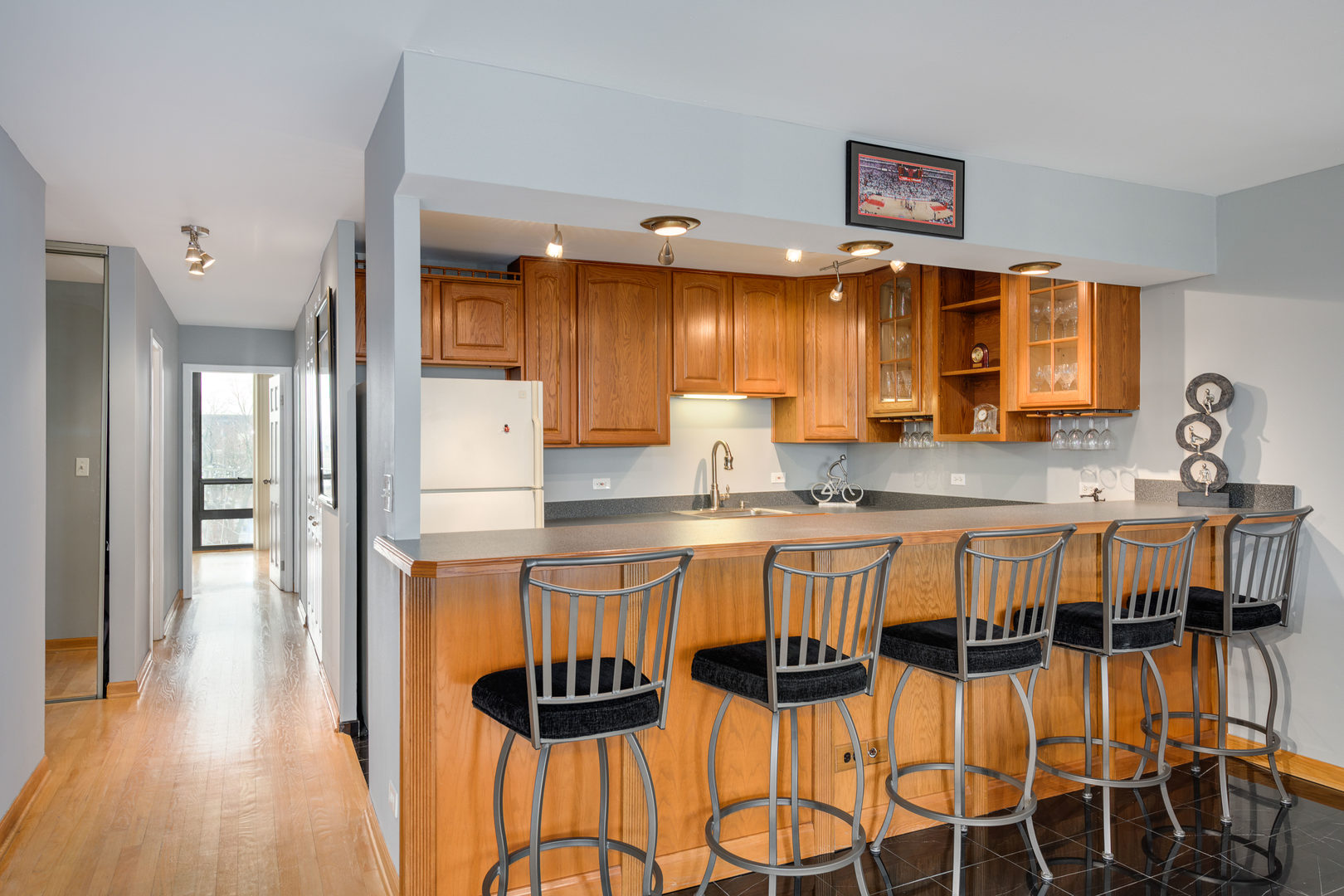 1636 N WELLS Street Unit: 501-503