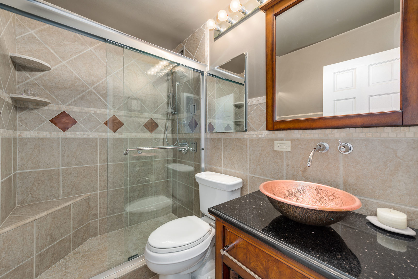 1636 N WELLS Street Unit: 501-503