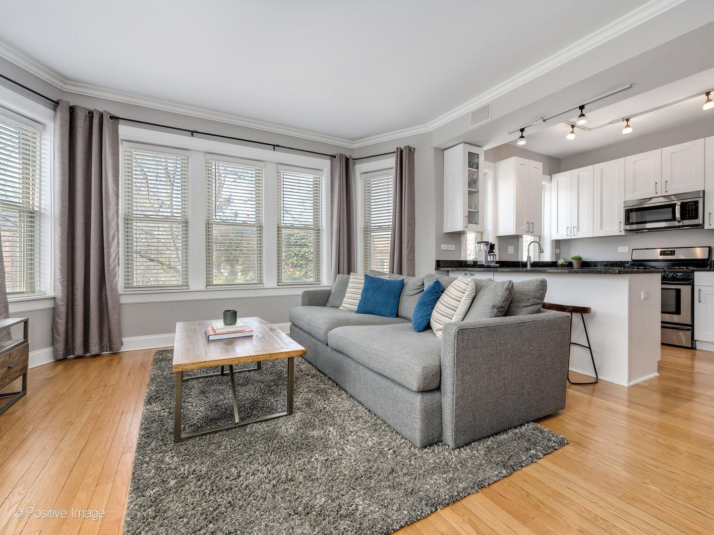 4901 N Leavitt Street Unit: B3