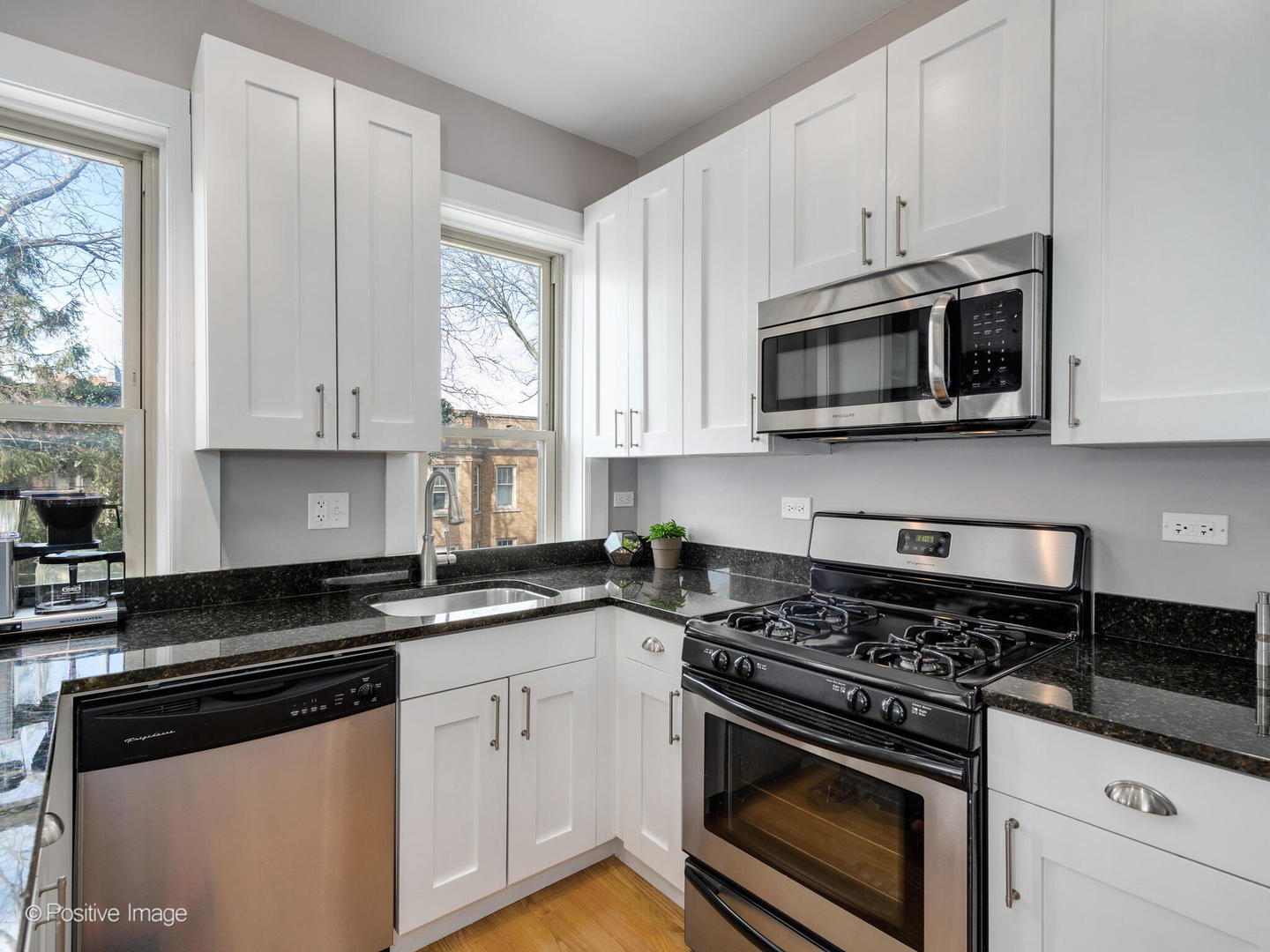 4901 N Leavitt Street Unit: B3
