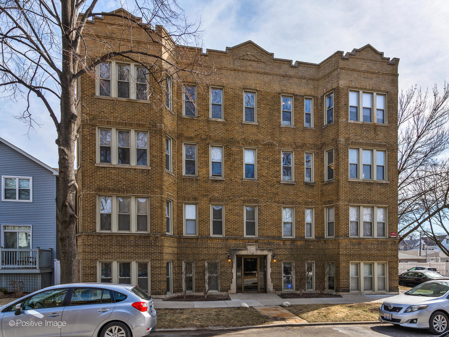 4901 N Leavitt Street Unit: B3