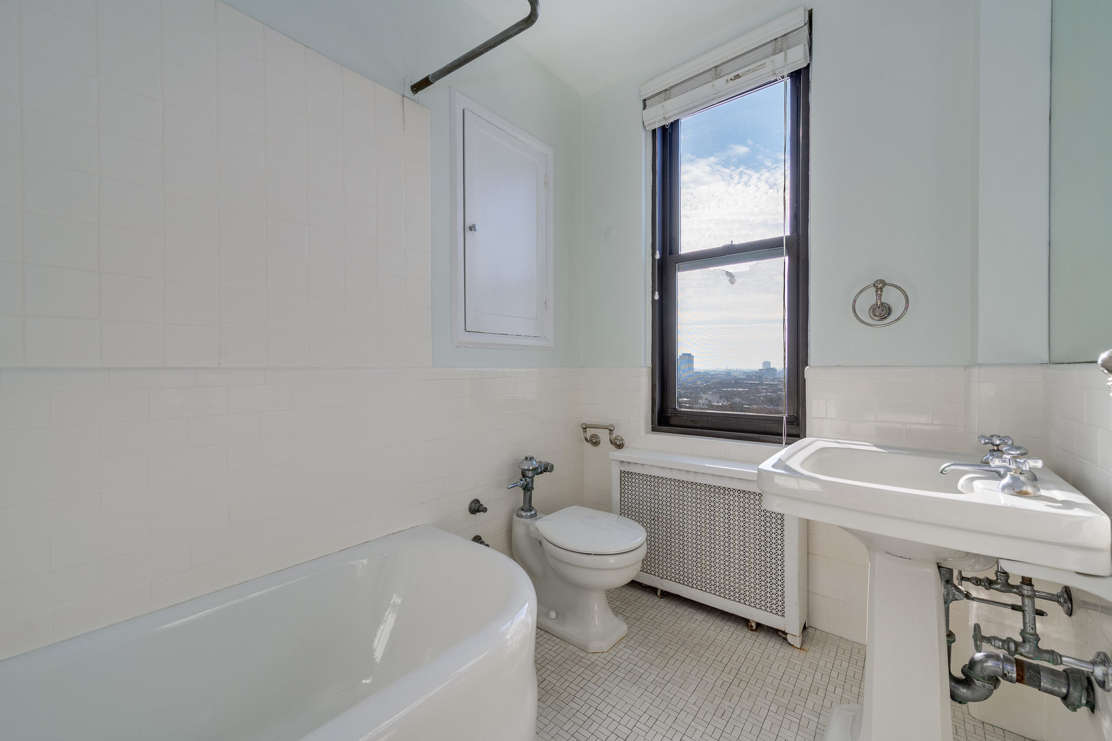 2000 N Lincoln Park West Parkway Unit: 1209