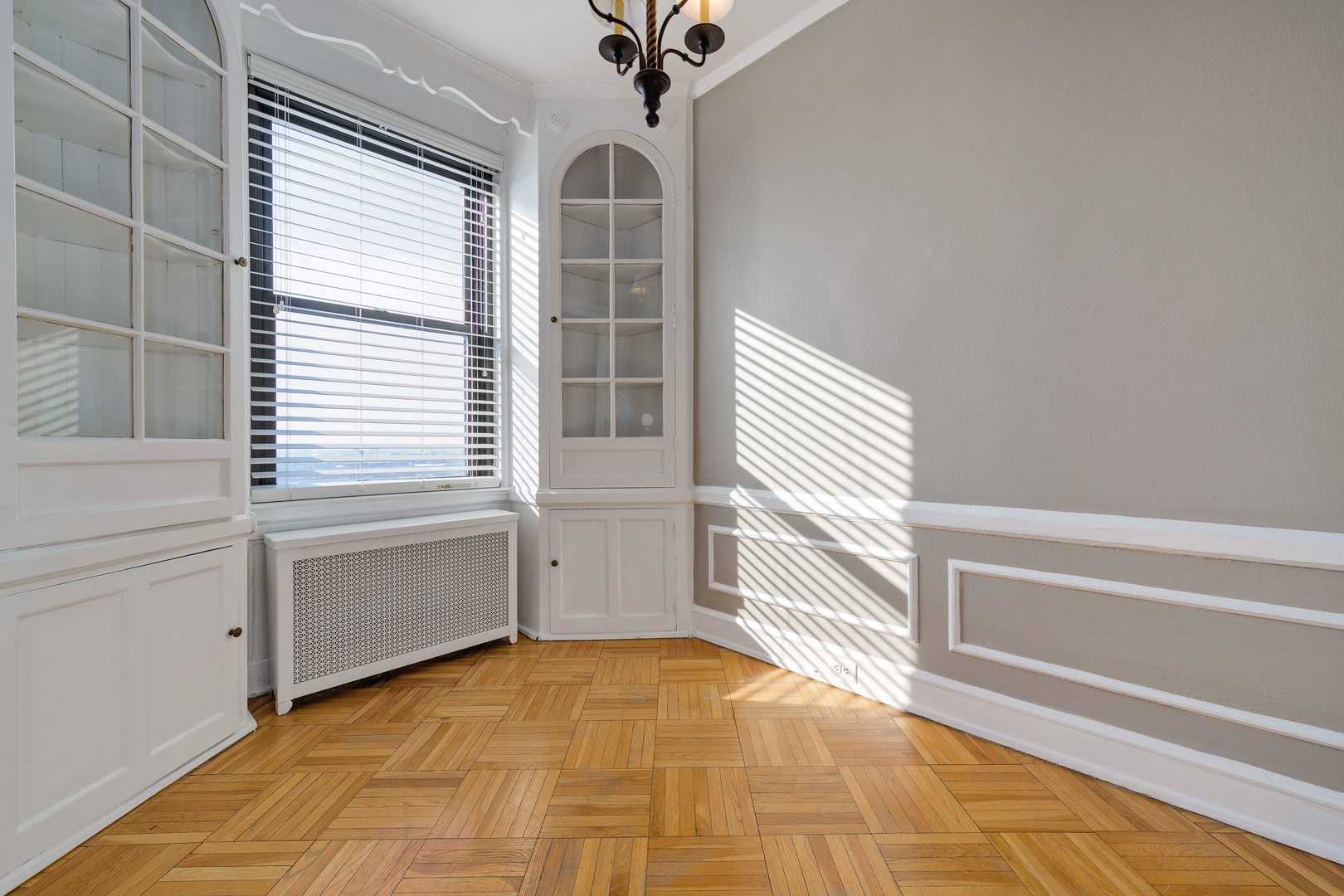 2000 N Lincoln Park West Parkway Unit: 1209