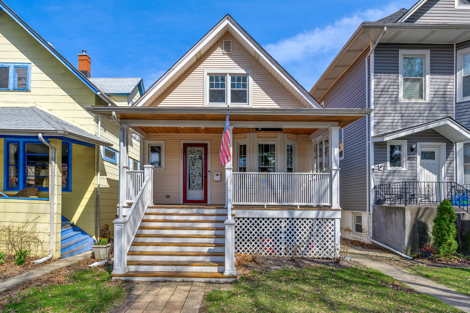 4045 N HAMLIN Avenue