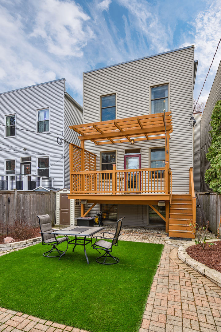 1718 W Huron Street