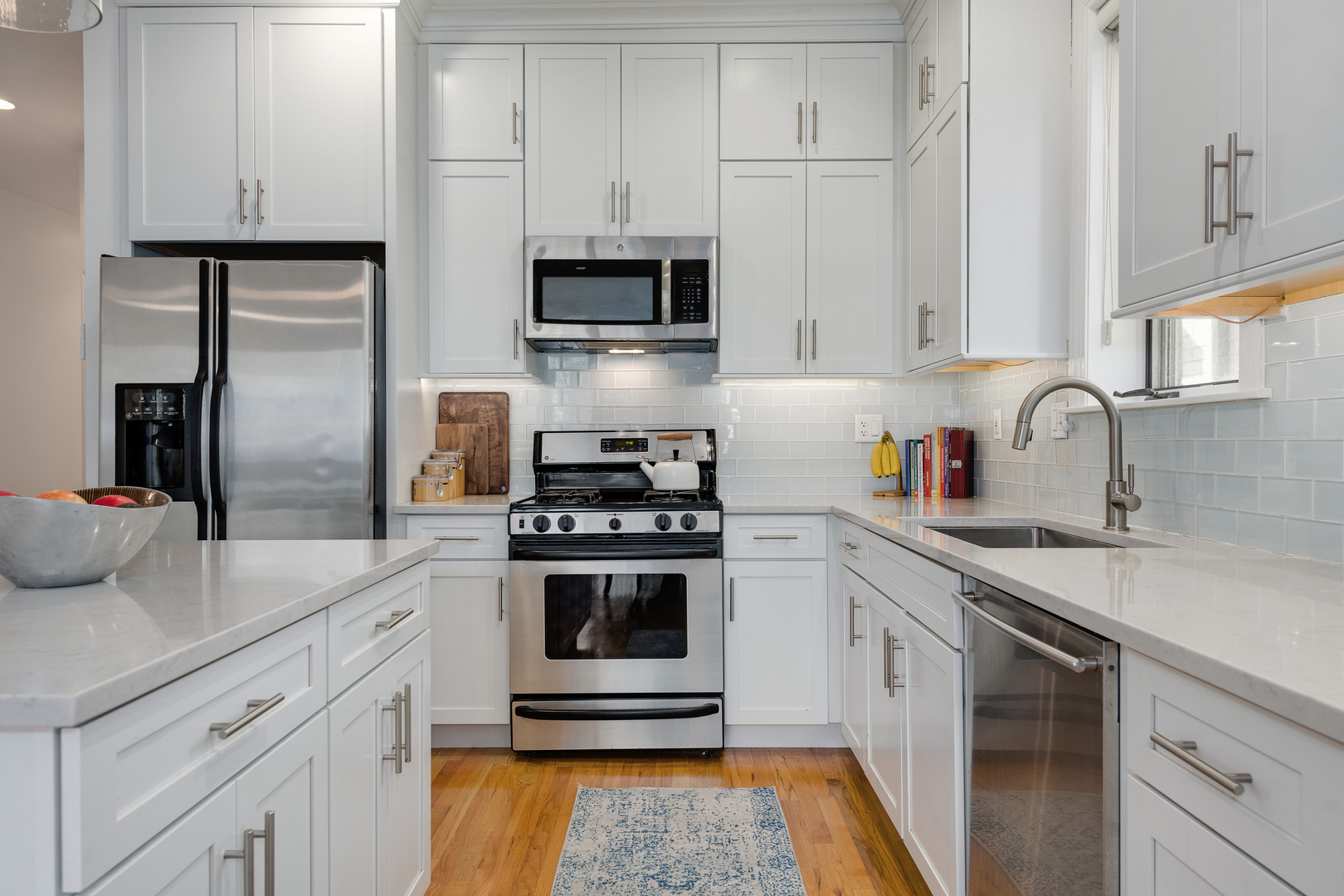 3640 N Bosworth Avenue Unit: 1N