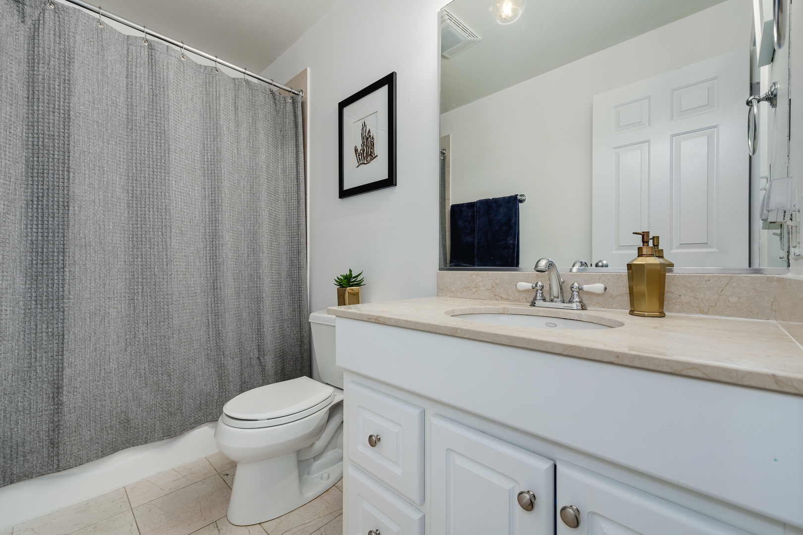3640 N Bosworth Avenue Unit: 1N