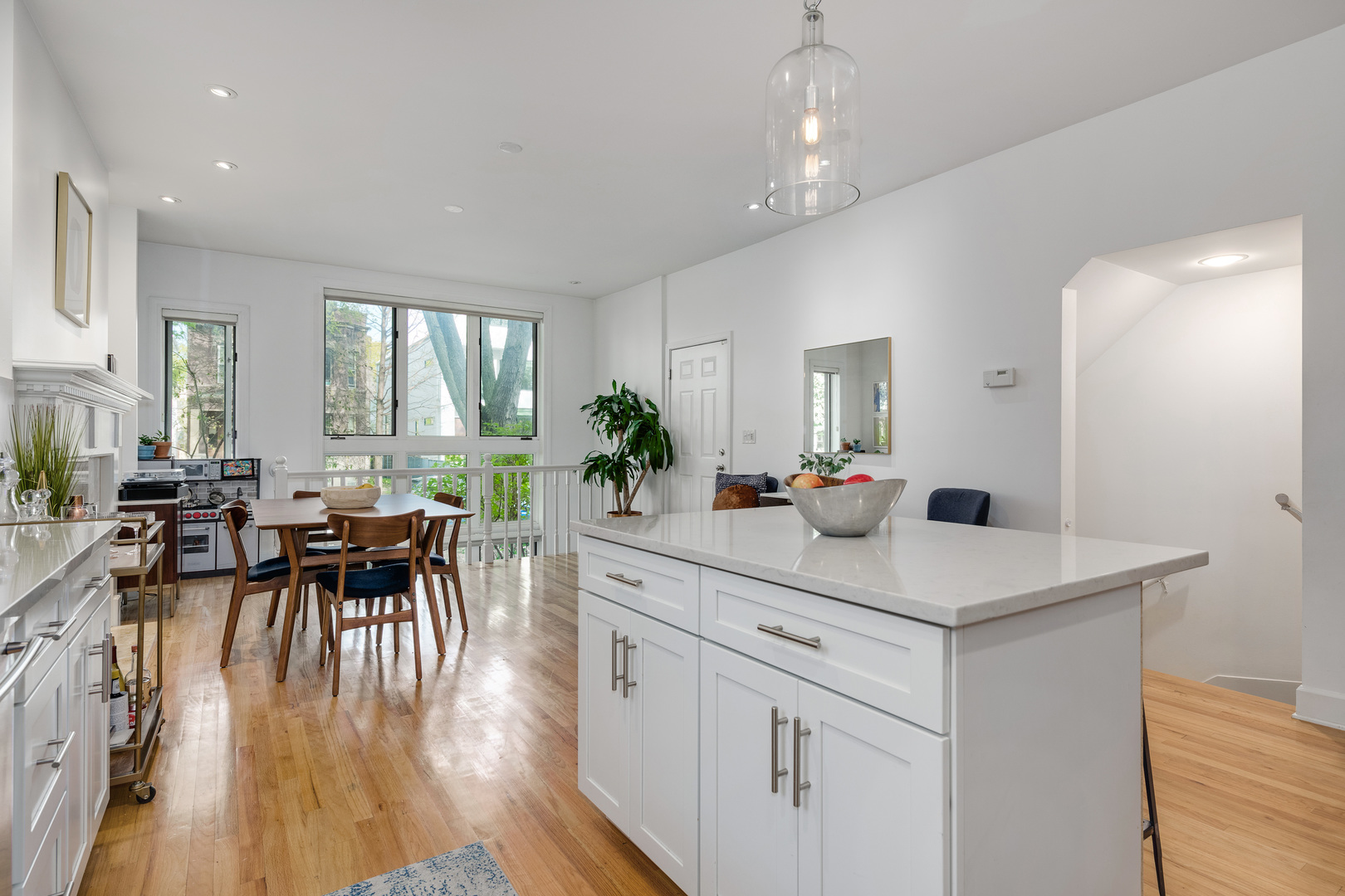 3640 N Bosworth Avenue Unit: 1N