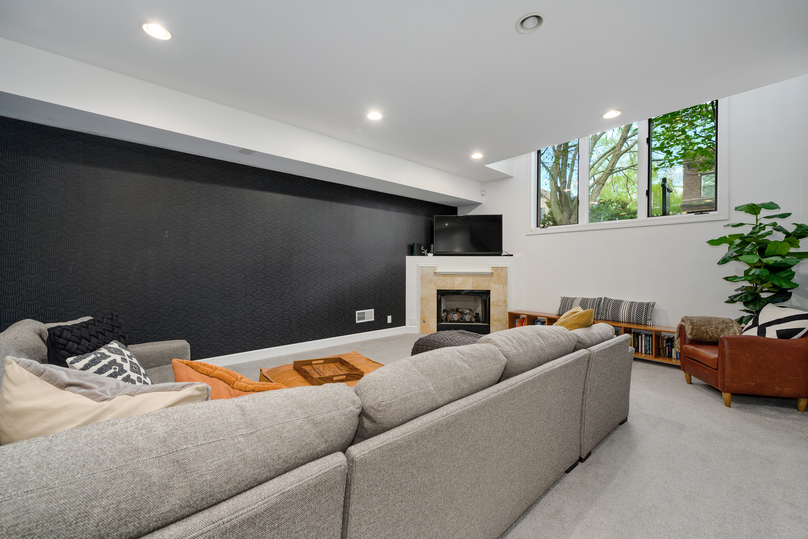 3640 N Bosworth Avenue Unit: 1N