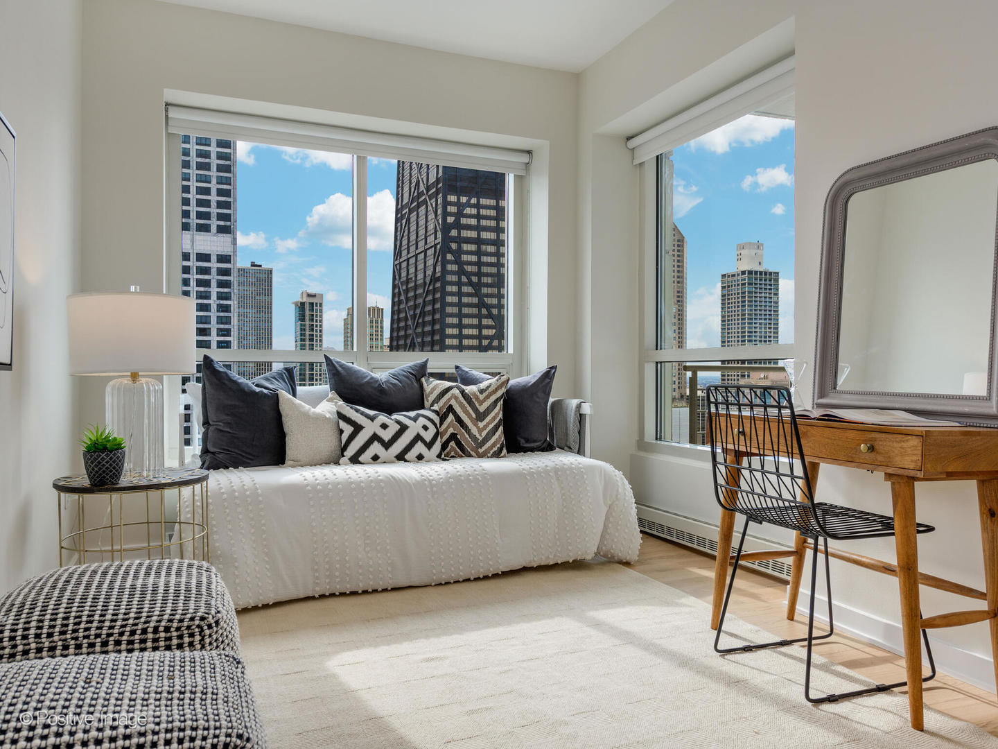 250 E Pearson Street Unit: 3102