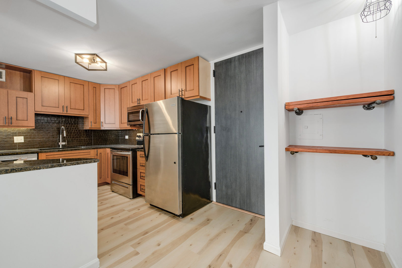 1030 N State Street Unit: 31C