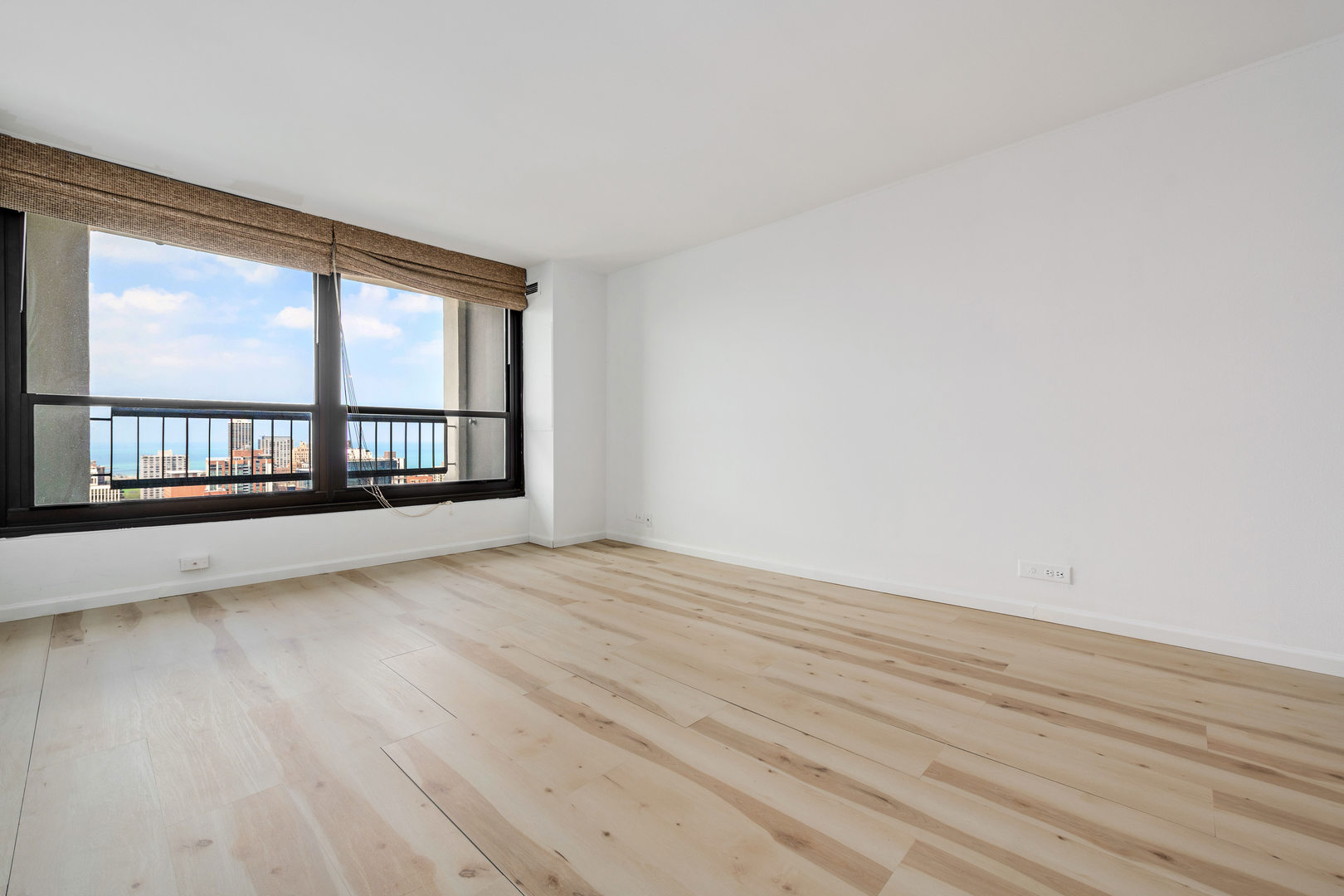 1030 N State Street Unit: 31C