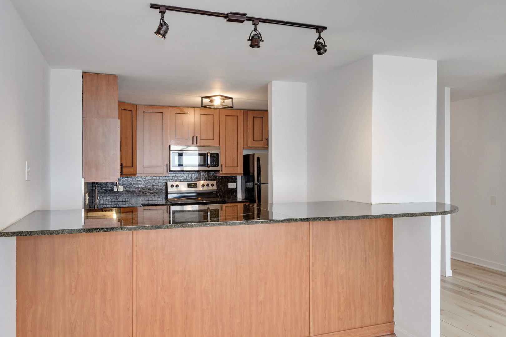 1030 N State Street Unit: 31C
