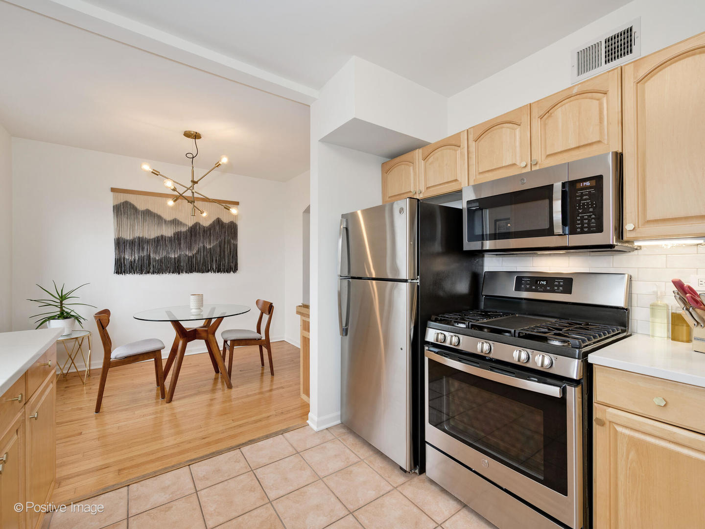 4911 N Wolcott Avenue Unit: 3A